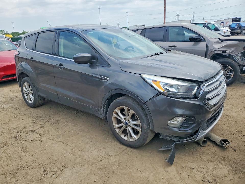 2017 Ford Escape მანქანა იყიდება აუქციონზე, vin: 1FMCU0GD9HUD52195, აუქციონის ნომერი: 56504896