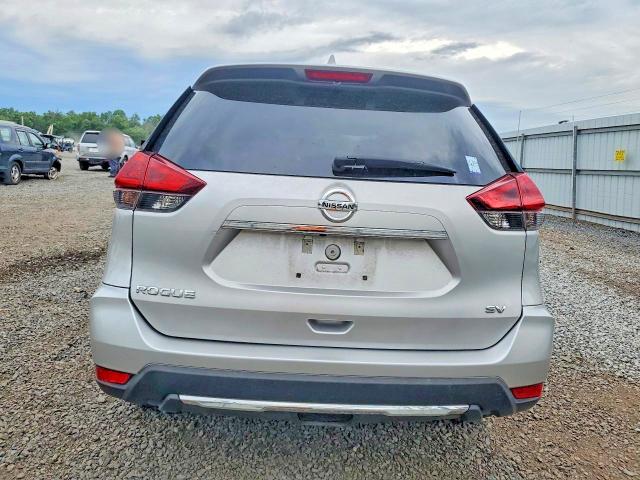 2018 Nissan Rogue მანქანა იყიდება აუქციონზე, vin: 5N1AT2MT4JC852598, აუქციონის ნომერი: 57628206