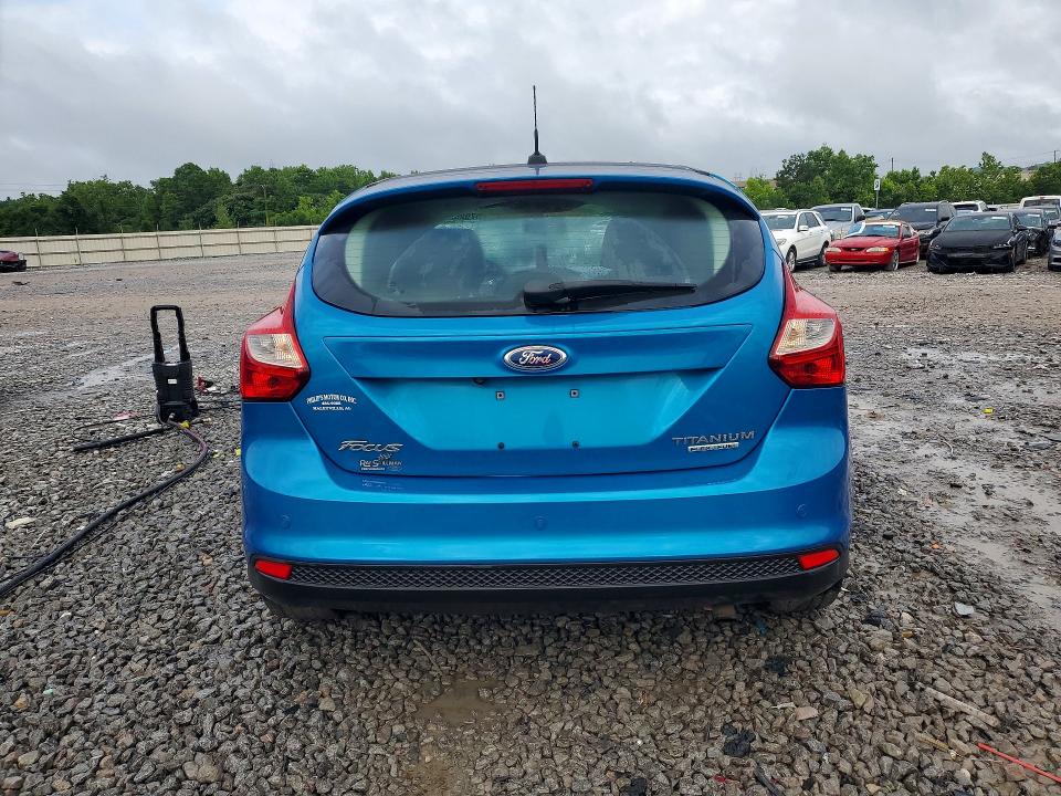 57925286 :رقم المزاد ، 1FADP3N25EL194321 vin ، 2014 Ford Focus مزاد بيع