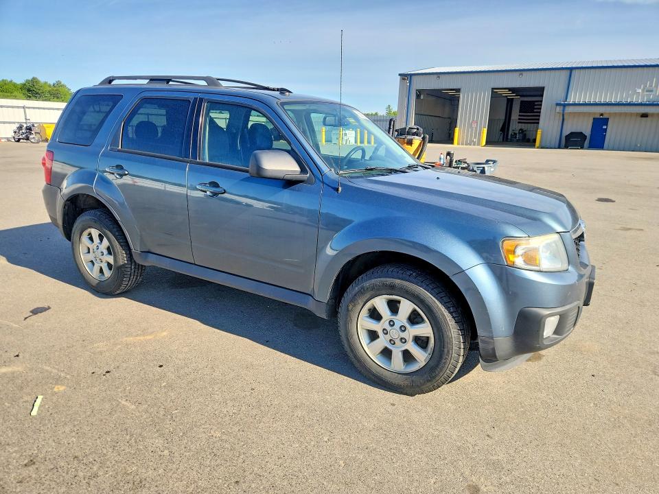 55563756 :رقم المزاد ، 4F2CY9GGXBKM03200 vin ، 2011 Mazda Tribute مزاد بيع