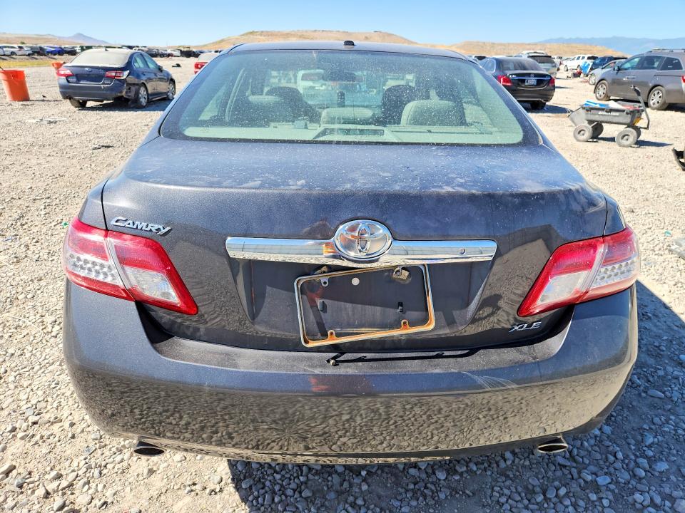 58010356 :رقم المزاد ، 4T1BK3EK5BU132161 vin ، 2011 Toyota Camry مزاد بيع