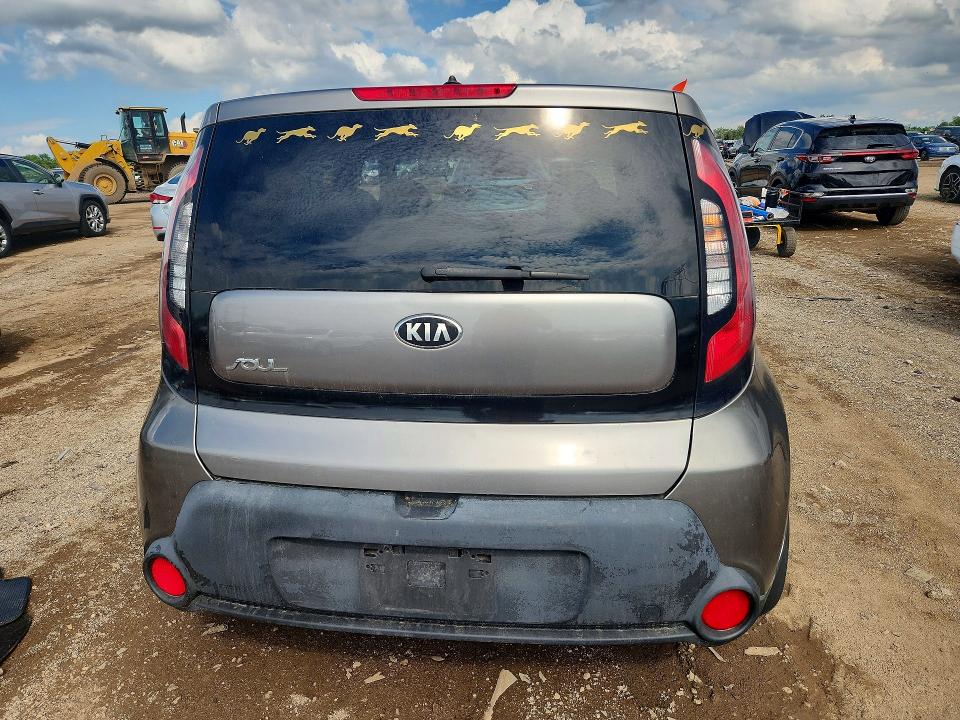 56245156 :رقم المزاد ، KNDJN2A23F7226650 vin ، 2015 Kia Soul مزاد بيع