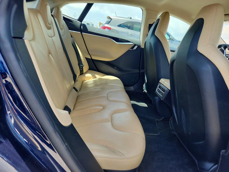 2013 Tesla Model S მანქანა იყიდება აუქციონზე, vin: 5YJSA1CN3DFP14781, აუქციონის ნომერი: 59140826