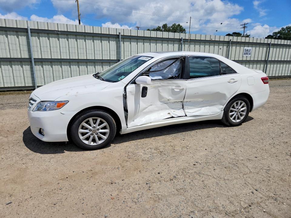 56967986 :رقم المزاد ، 4T4BF3EK0AR048676 vin ، 2010 Toyota Camry مزاد بيع