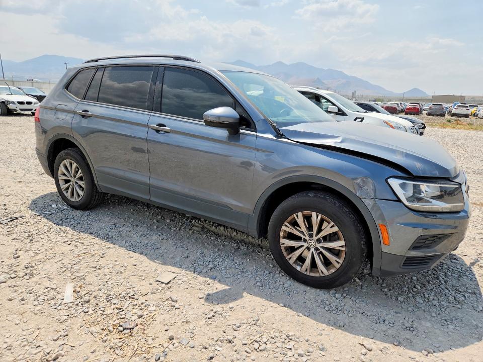 Продажа на аукционе авто 2020 Volkswagen Tiguan, vin: 3VV0B7AX2LM172046, номер лота: 58771386