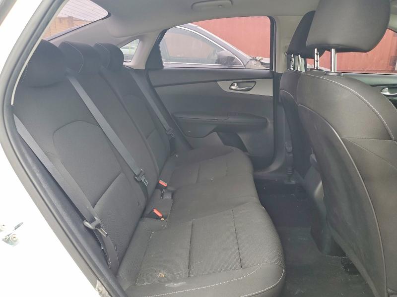 56479016 :رقم المزاد ، 3KPF24AD1ME376393 vin ، 2021 Kia Forte مزاد بيع