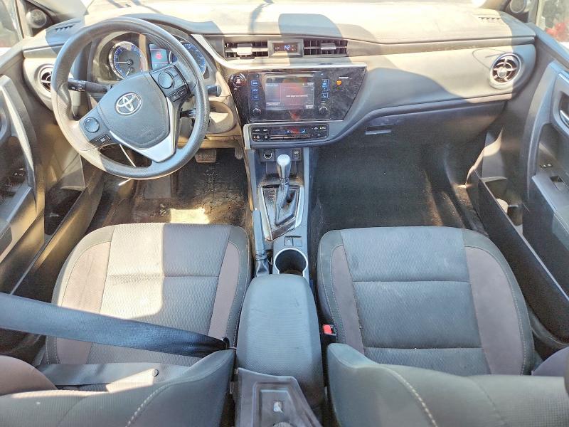 56053756 :رقم المزاد ، 2T1BURHE6HC870189 vin ، 2017 Toyota Corolla مزاد بيع