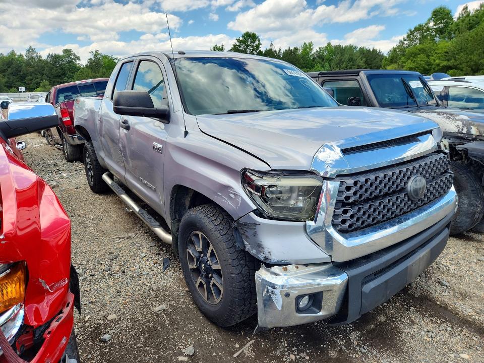 Продажа на аукционе авто 2018 Toyota Tundra, vin: 5TFUY5F1XJX686385, номер лота: 56142826