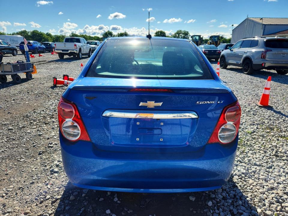 57187876 :رقم المزاد ، 1G1JC5SG6G4163752 vin ، 2016 Chevrolet Sonic مزاد بيع