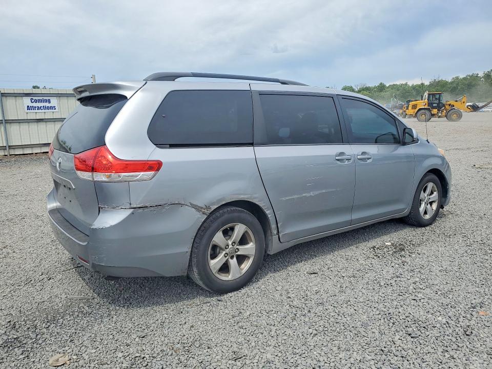 Продажа на аукционе авто 2012 Toyota Sienna, vin: 5TDKK3DCXCS271559, номер лота: 58015056