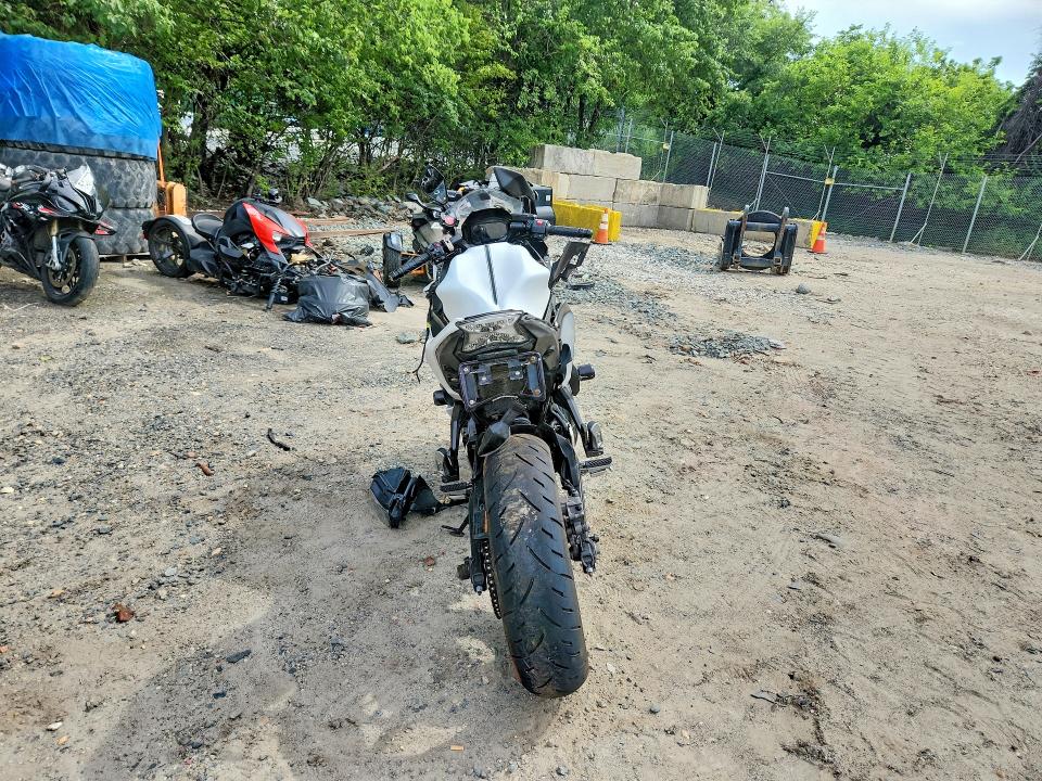 51925306 :رقم المزاد ، ML5EXEN16LDA13247 vin ، 2020 Kawasaki Ex650 مزاد بيع