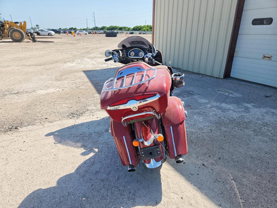 2015 Indian Roadmaster მანქანა იყიდება აუქციონზე, vin: 56KTRAAA1F3325497, აუქციონის ნომერი: 58360726