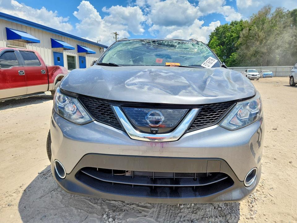 57166196 :رقم المزاد ، JN1BJ1CPXHW022541 vin ، 2017 Nissan Rogue Sport مزاد بيع