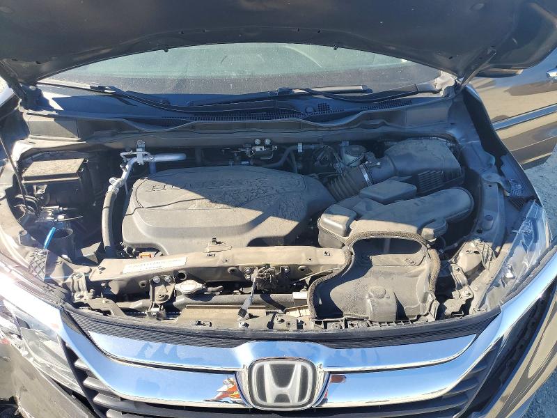 Продаж на аукціоні авто 2018 Honda Odyssey, vin: 5FNRL6H70JB060253, номер лоту: 59542646