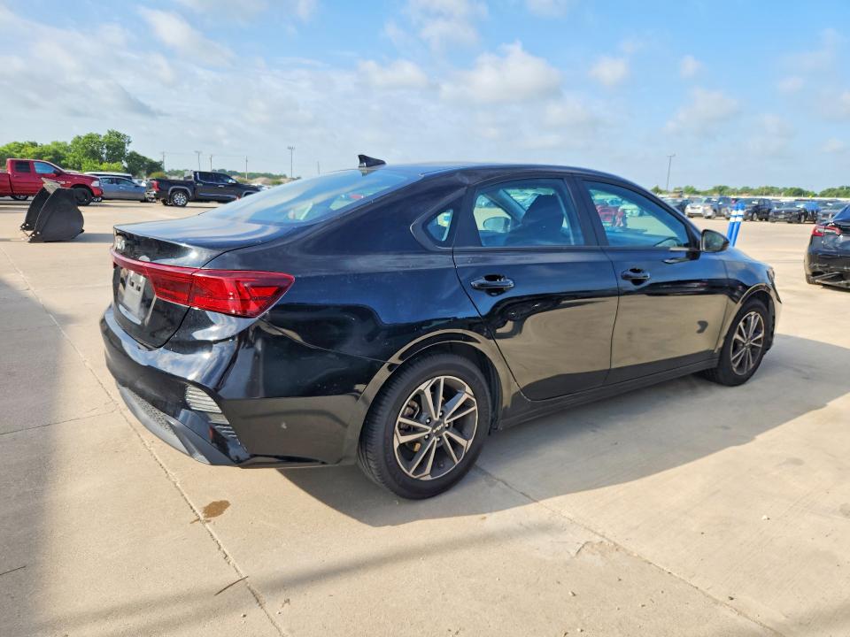 58939676 :رقم المزاد ، 3KPF24AD8PE567054 vin ، 2023 Kia Forte مزاد بيع