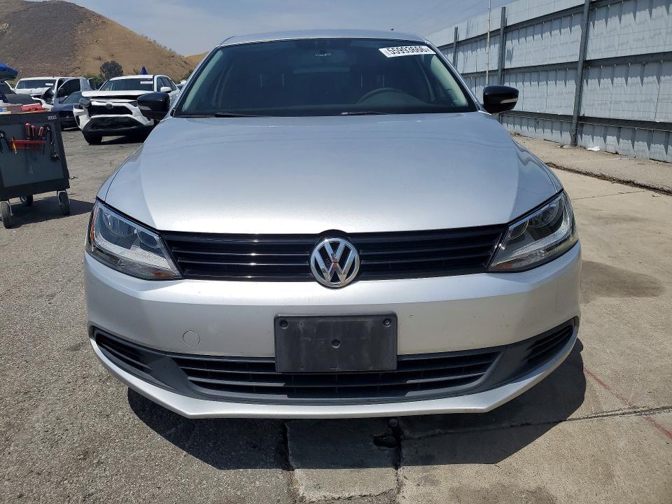 2014 Volkswagen Jetta მანქანა იყიდება აუქციონზე, vin: 3VWD17AJ4EM226901, აუქციონის ნომერი: 55993666