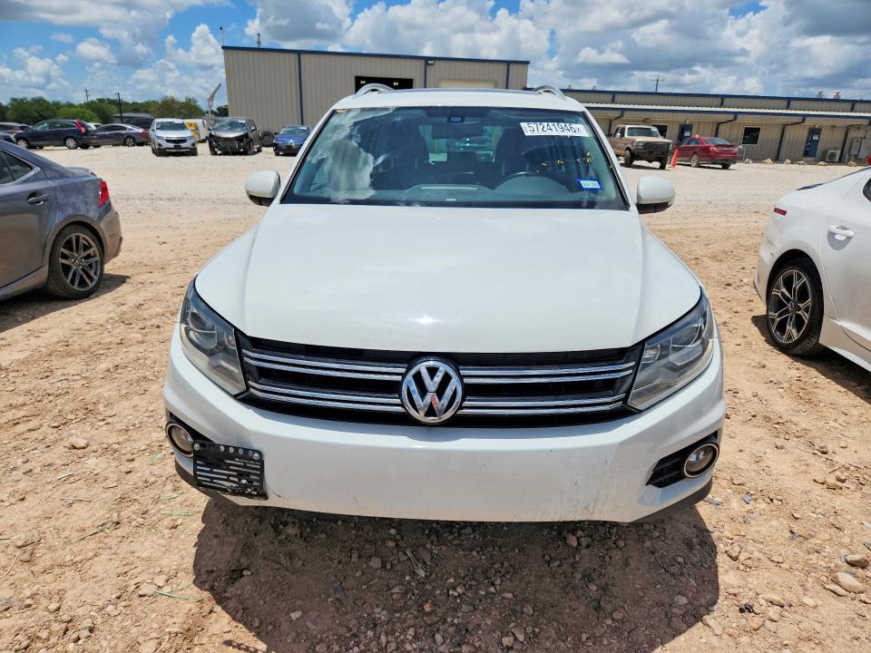 2016 Volkswagen Tiguan მანქანა იყიდება აუქციონზე, vin: WVGAV7AX4GW516925, აუქციონის ნომერი: 57241946