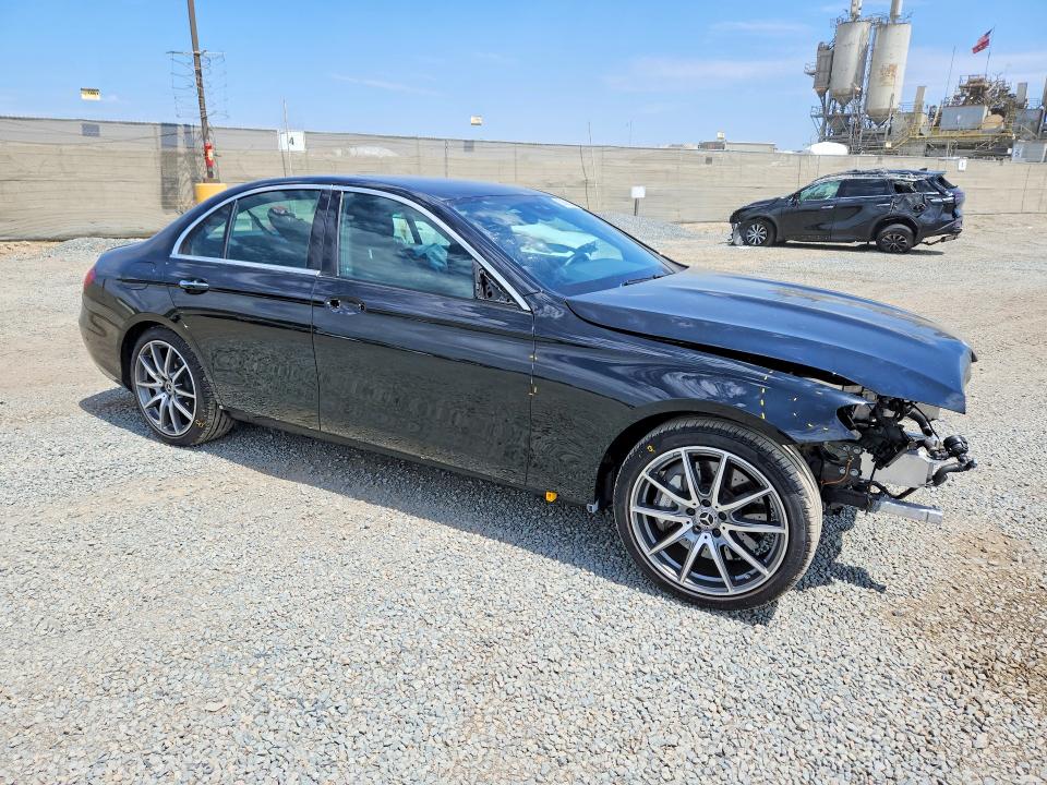 58365306 :رقم المزاد ، W1KZF8DB0PB188085 vin ، 2023 Mercedes-benz E مزاد بيع