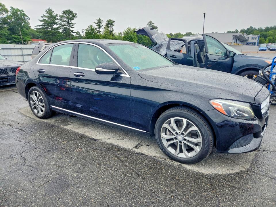 2015 Mercedes-benz C მანქანა იყიდება აუქციონზე, vin: 55SWF4KB4FU048902, აუქციონის ნომერი: 58101186