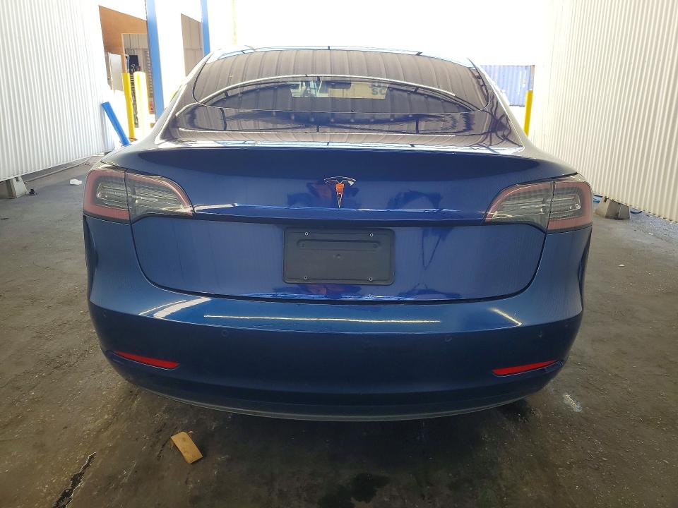57863296 :رقم المزاد ، 5YJ3E1EA1NF370145 vin ، 2022 Tesla Model 3 مزاد بيع