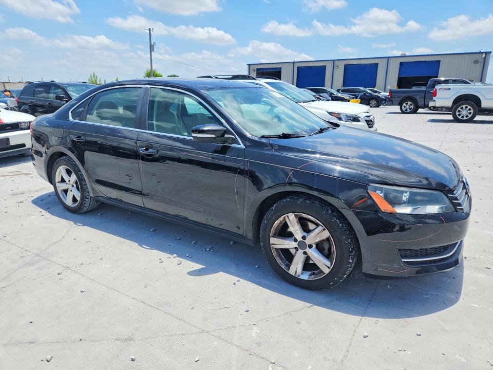 Продажа на аукционе авто 2013 Volkswagen Passat, vin: 1VWBH7A39DC002916, номер лота: 57827036