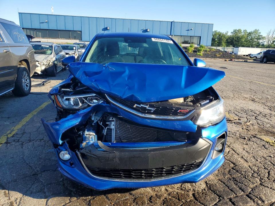 56864146 :رقم المزاد ، 1G1JD6SH1J4102747 vin ، 2018 Chevrolet Sonic مزاد بيع