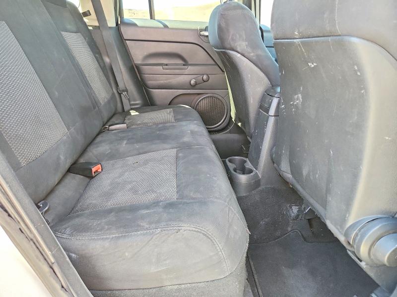 55561356 :رقم المزاد ، 1J4NT1GA9AD624675 vin ، 2010 Jeep Patriot مزاد بيع