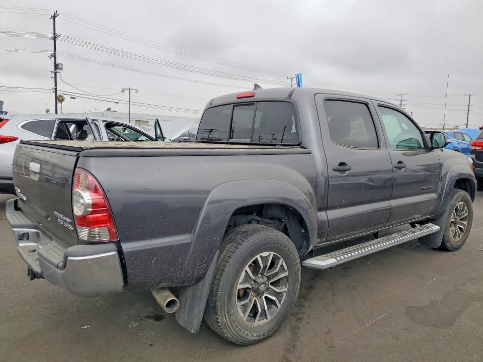 Продажа на аукционе авто 2015 Toyota Tacoma, vin: 3TMJU4GN6FM188501, номер лота: 57298586