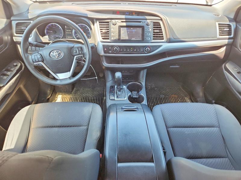 58882666 :رقم المزاد ، 5TDBZRFH4JS872177 vin ، 2018 Toyota Highlander مزاد بيع