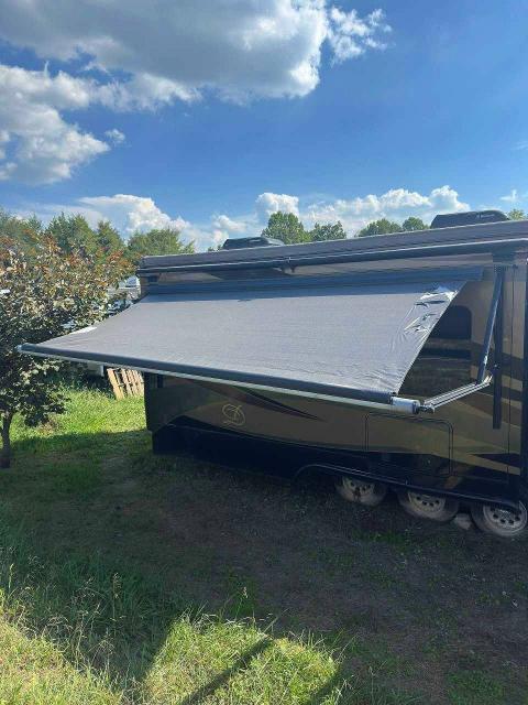 2014 Grand Design Trailers მანქანა იყიდება აუქციონზე, vin: 5KEFA4337E1007258, აუქციონის ნომერი: 57243176