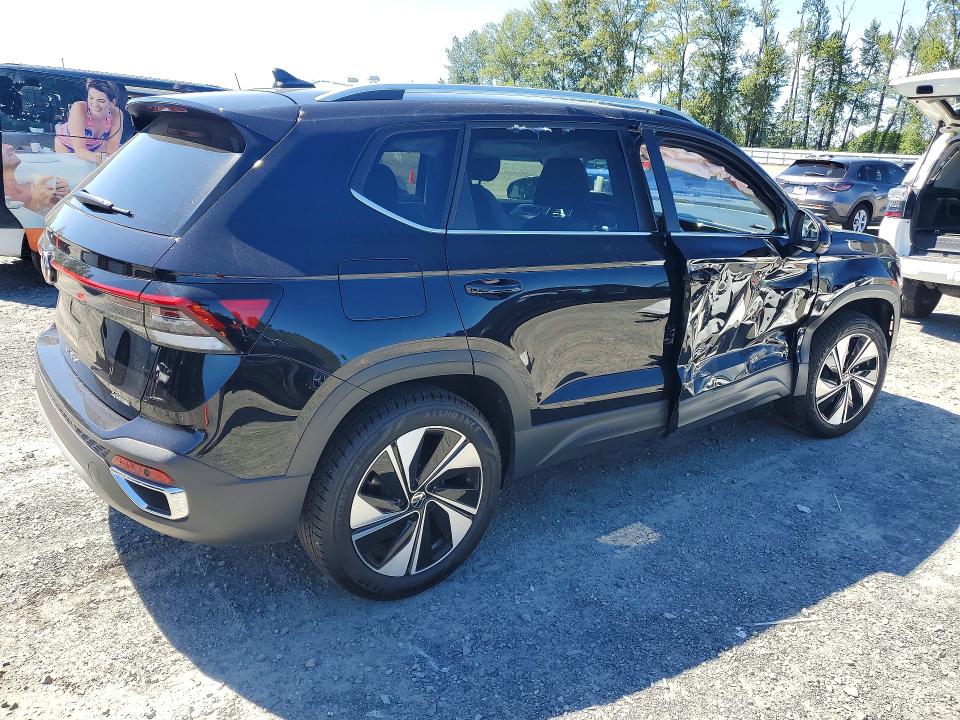 57195026 :رقم المزاد ، 3VVUC7B26SM010954 vin ، 2025 Volkswagen Taos مزاد بيع