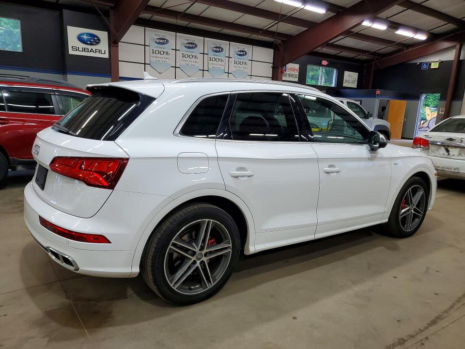 Продаж на аукціоні авто 2018 Audi Sq5, vin: WA1A4AFY2J2213964, номер лоту: 58350826