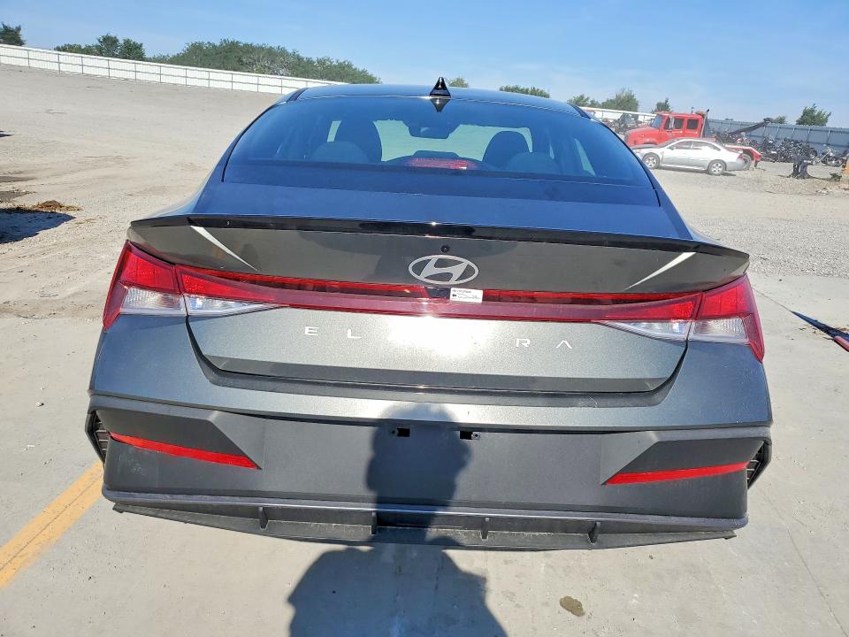 2026 Hyundai Elantra მანქანა იყიდება აუქციონზე, vin: KMHLM4DG0TU135391, აუქციონის ნომერი: 56275986