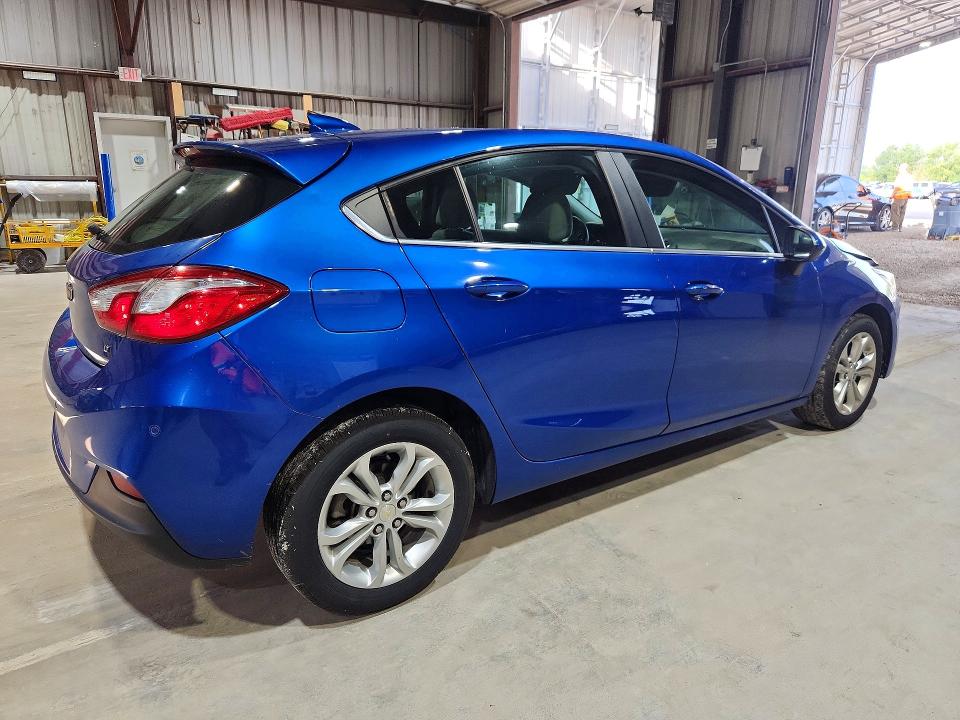 85611455 :رقم المزاد ، 3G1BE6SM7KS587525 vin ، 2019 Chevrolet Cruze مزاد بيع