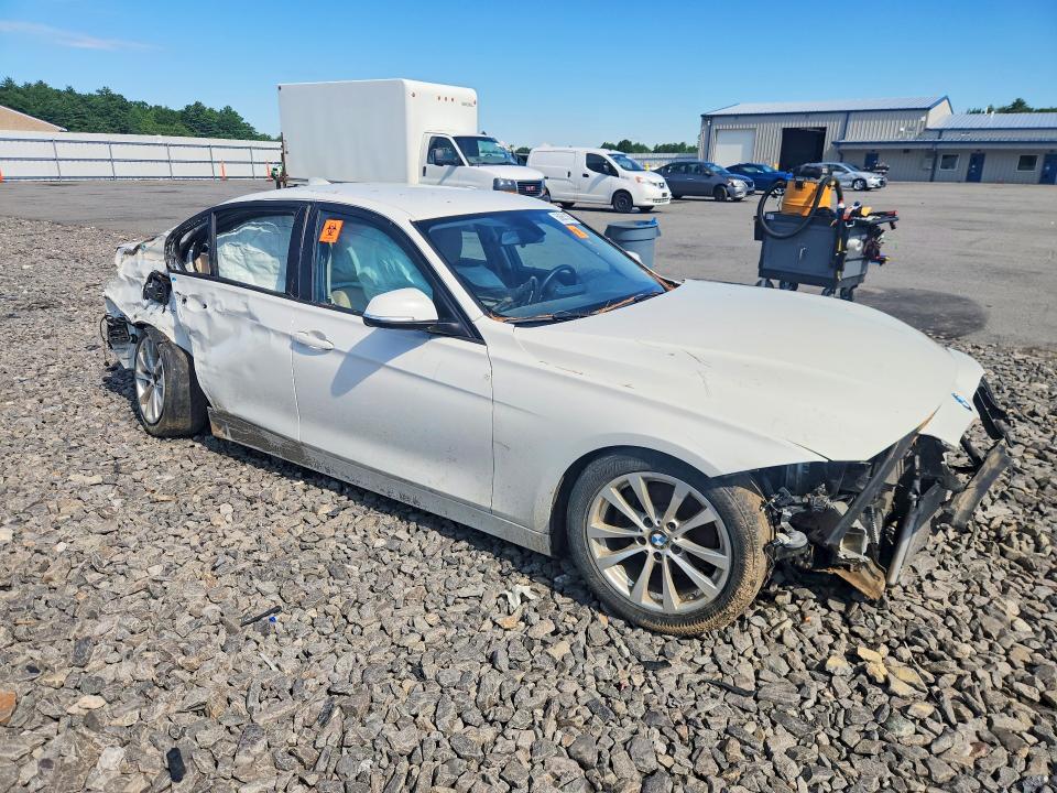 2018 Bmw 320 მანქანა იყიდება აუქციონზე, vin: WBA8E5G53JNV02554, აუქციონის ნომერი: 58651036