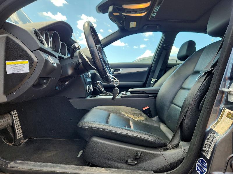 Продажа на аукционе авто 2013 Mercedes-benz C250, vin: WDDGF4HB4DA786451, номер лота: 56880616