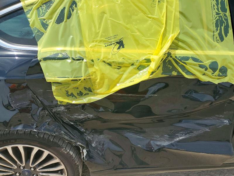 56333976 :رقم المزاد ، 3FA6P0K92HR124578 vin ، 2017 Ford Fusion مزاد بيع