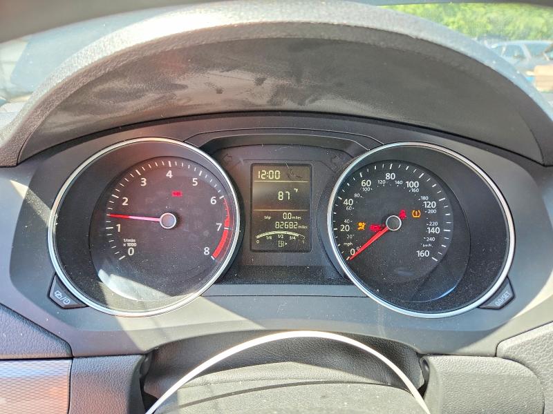 55988736 :رقم المزاد ، 3VW167AJ0HM342153 vin ، 2017 Volkswagen Jetta مزاد بيع