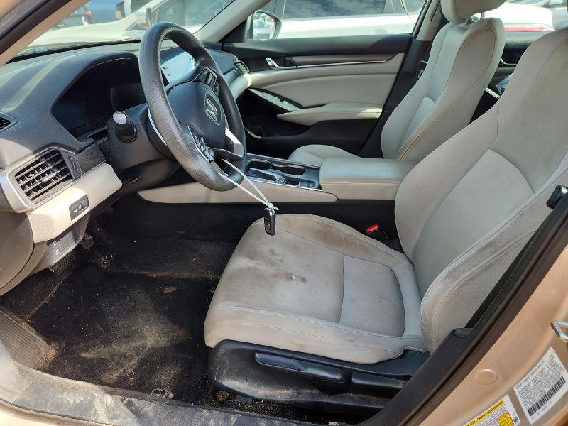 55317676 :رقم المزاد ، 1HGCV1F11JA016760 vin ، 2018 Honda Accord مزاد بيع