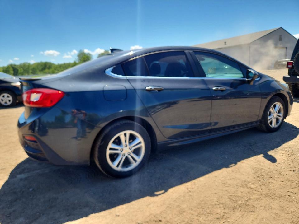 2017 Chevrolet Cruze მანქანა იყიდება აუქციონზე, vin: 1G1BE5SM2H7146855, აუქციონის ნომერი: 51865706