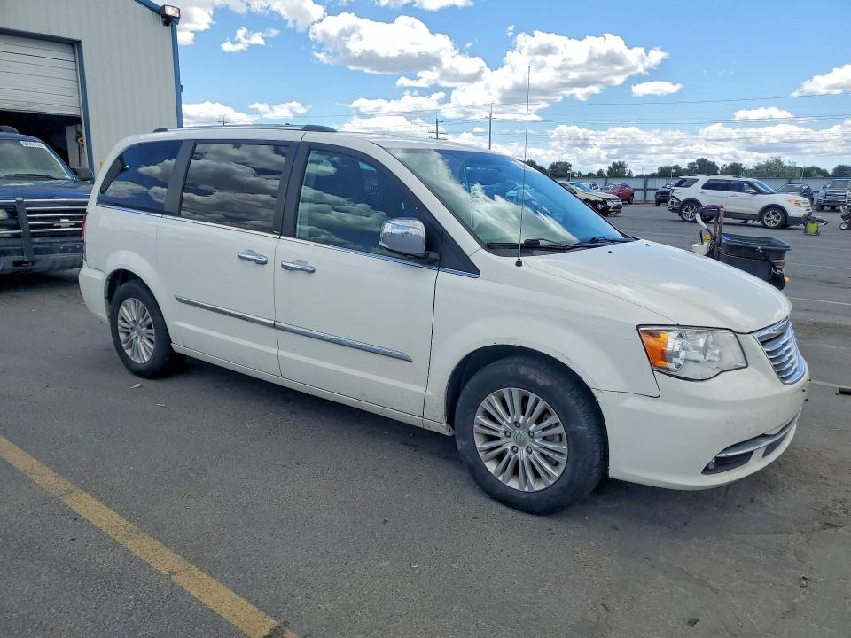 56609116 :رقم المزاد ، 2C4RC1GG8DR786522 vin ، 2013 Chrysler Town & Country مزاد بيع