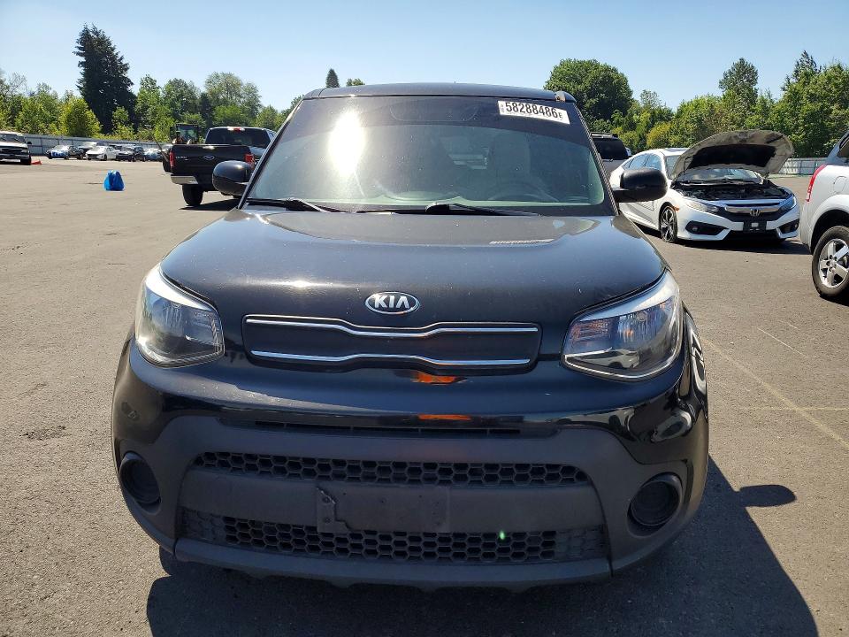 58288486 :رقم المزاد ، KNDJN2A22H7438622 vin ، 2017 Kia Soul مزاد بيع