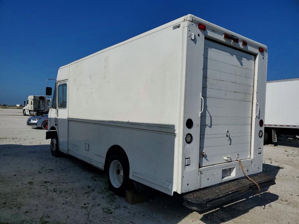 Продажа на аукционе авто 2000 Freightliner Chassis, vin: 4UZA4FA46YCF82045, номер лота: 50566306