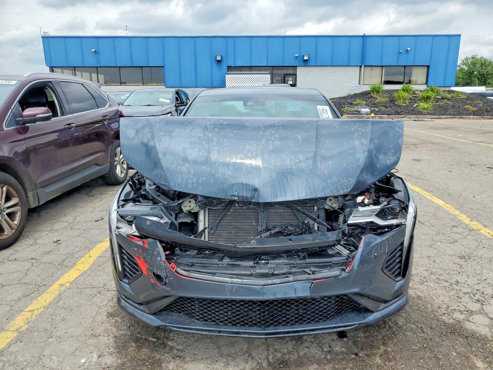 58827856 :رقم المزاد ، 1G6DF5RK5M0134416 vin ، 2021 Cadillac Ct4 مزاد بيع