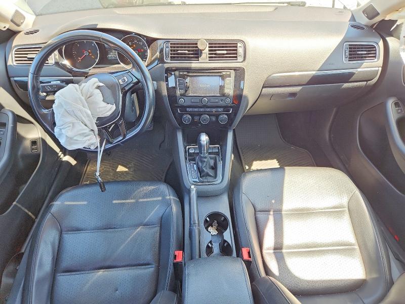 55951196 :رقم المزاد ، 3VWLA7AJ1FM302748 vin ، 2015 Volkswagen Jetta مزاد بيع