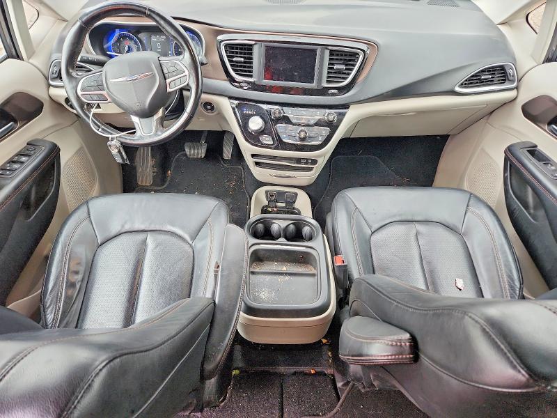 58390156 :رقم المزاد ، 2C4RC1BG5KR721423 vin ، 2019 Chrysler Pacifica مزاد بيع