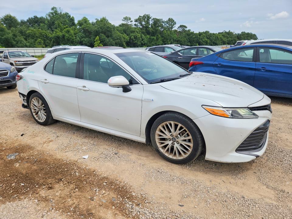 Продажа на аукционе авто 2018 Toyota Camry Hybrid, vin: 4T1B21HK8JU003961, номер лота: 55576896