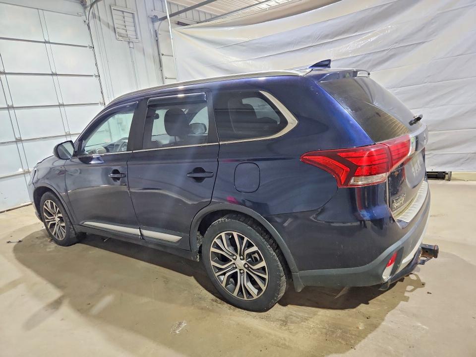 58541996 :رقم المزاد ، JA4AZ3A30JZ010894 vin ، 2018 Mitsubishi Outlander مزاد بيع