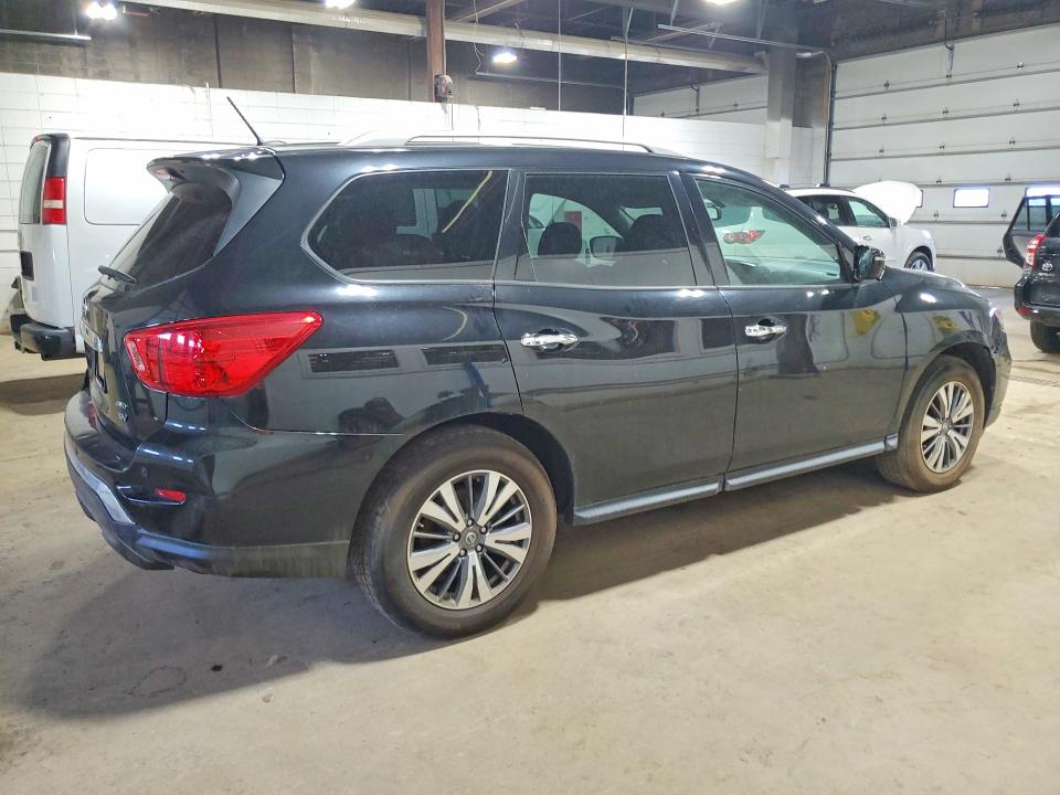 56699216 :رقم المزاد ، 5N1DR2MM2HC608219 vin ، 2017 Nissan Path Finde مزاد بيع