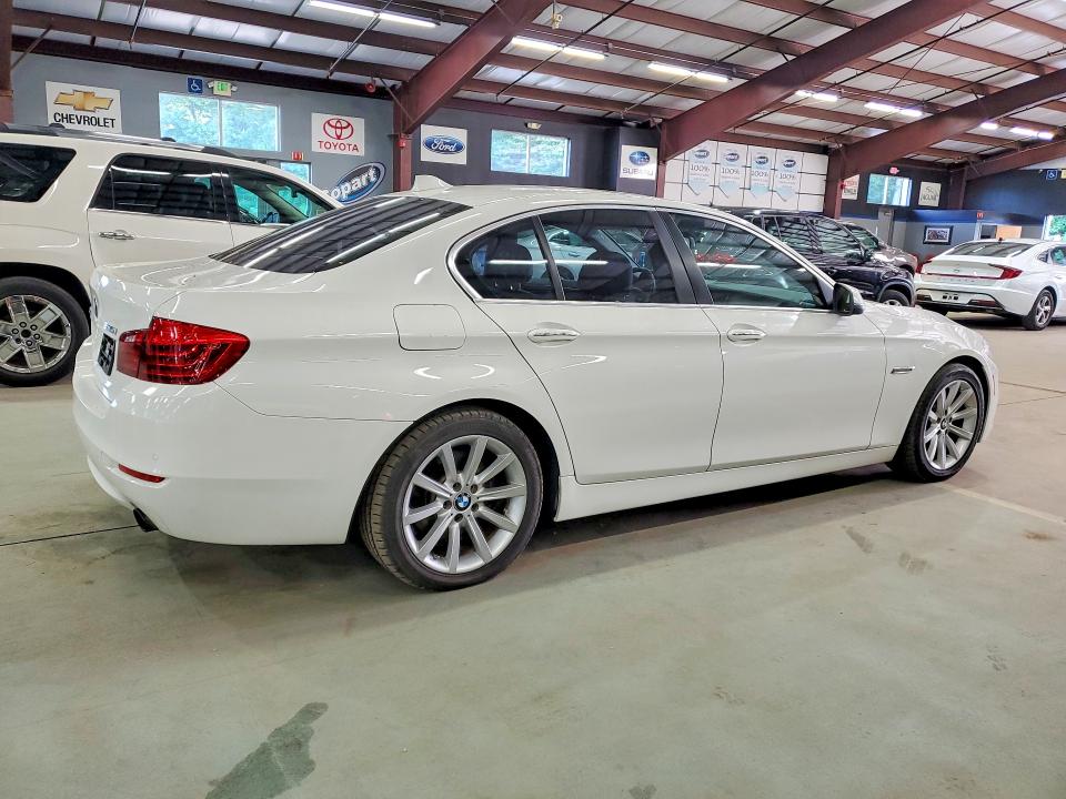 58330246 :رقم المزاد ، WBA5B3C59ED537715 vin ، 2014 Bmw 535 مزاد بيع